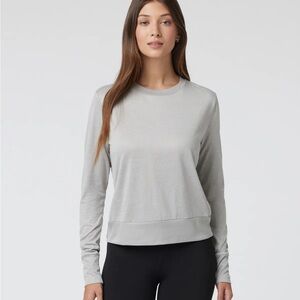 Vuori Daydream Crew Top (Size S)